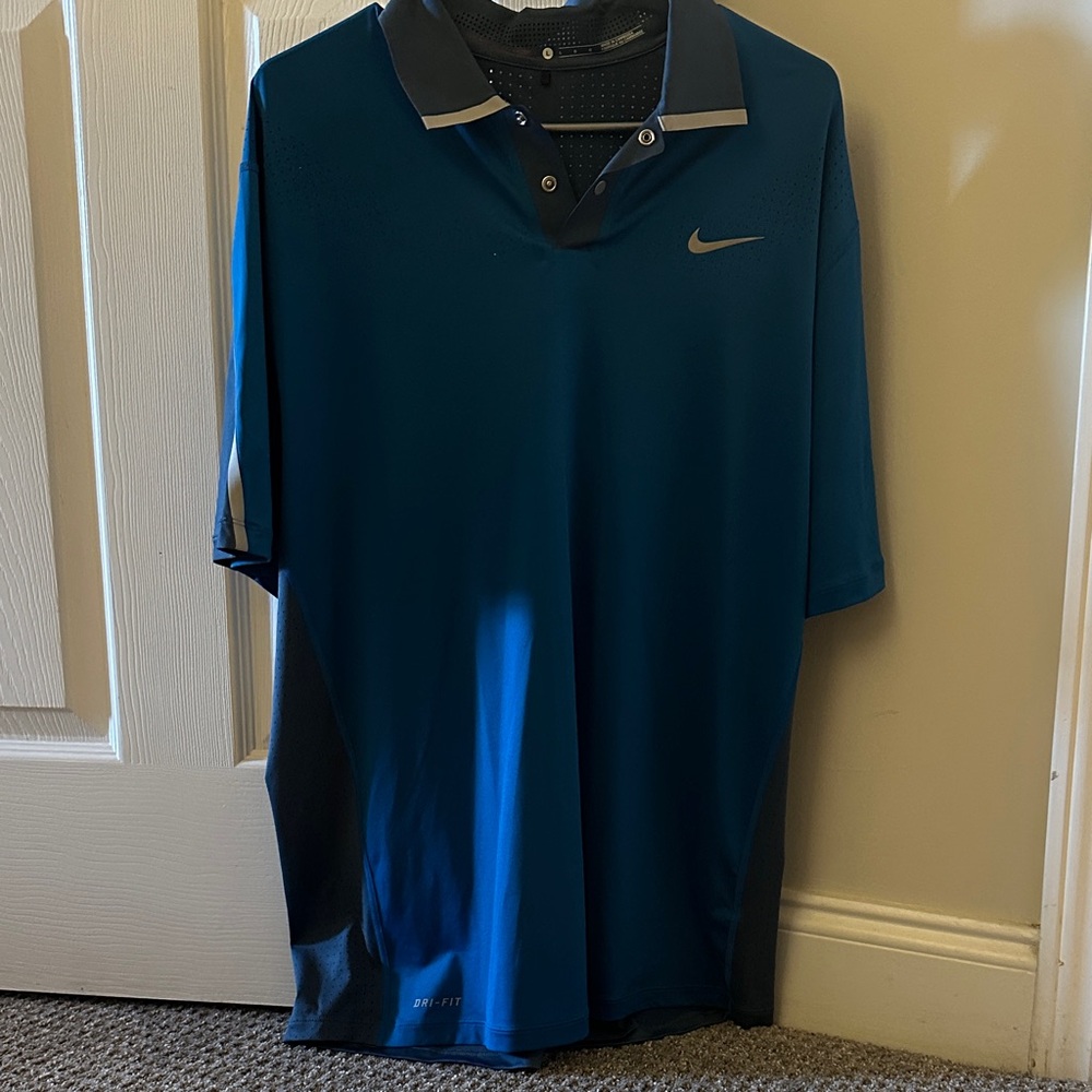 Nike Men's Blue and Dark Navy Dri-FIT Polo